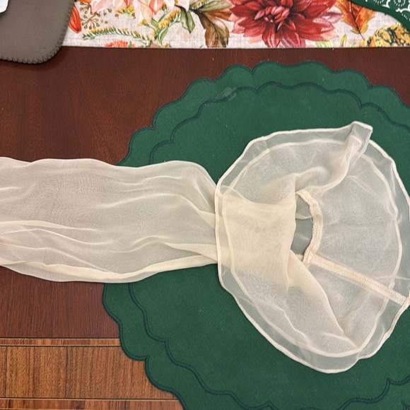 Beautiful Ruffle Detail Silk Blouse - Picture 10 of 10